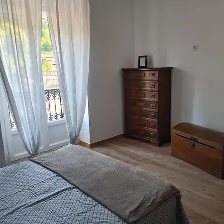 Magnifique Appartement Avec Terrasse Besseges Exterior photo